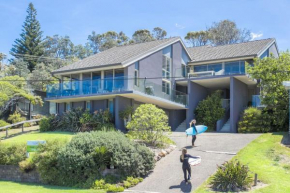 Surfers Reef Escape Mollymook